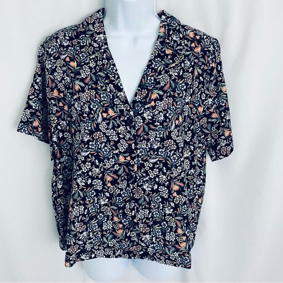 a.n.a Tops - A.n.a Lightweight Floral Button Down Top Size Medium